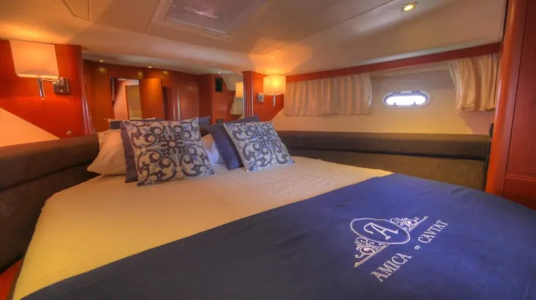 Cabin of the Jeanneau Prestige 440 Fly