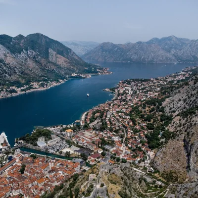 maxim-berg-z6bhGdc7Q2A-unsplash