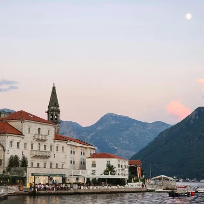 vladan-raznatovic-h5gYO0GYYp0-unsplash